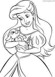 Dibujo de La Princesa Ariel Sostiene un Conejito para Colorear