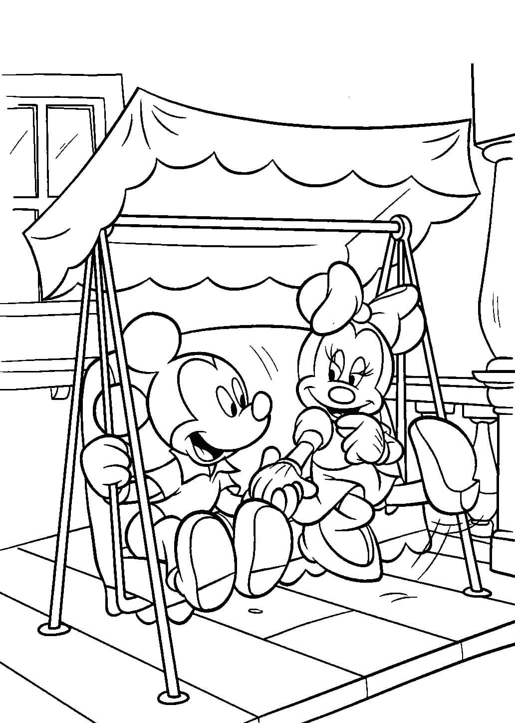 Dibujo de Mickey y Minnie Mouse Juegan en los Columpios para Colorear