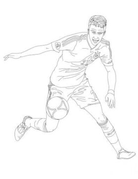 Dibujo de Sergio Ramos Jugando al Futbol para Colorear