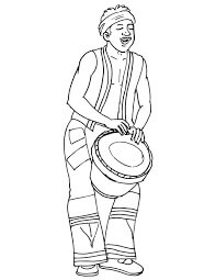 Dibujo de Musico Africano Tocando el Tambor para Colorear
