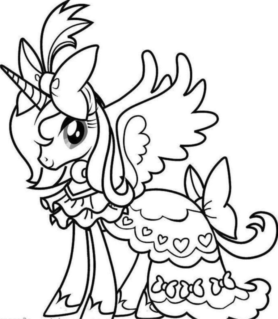 Dibujo de Bonito Unicornio Alado para Colorear