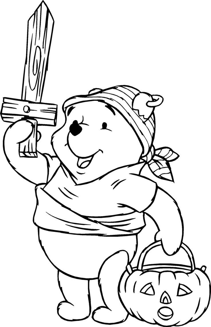 Dibujo de Winnie el Pooh Jugando Truco o Trato para Colorear